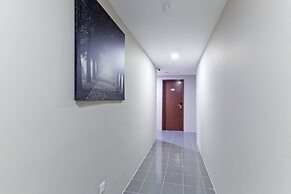 Super OYO 326 Tc Hotel