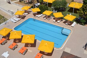 Admiral Hotel