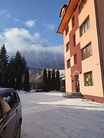 Iri Busteni Hotel
