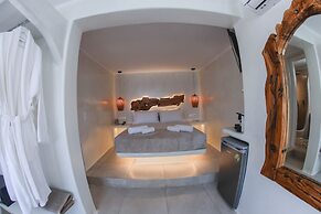 Villa Elina Suites And More