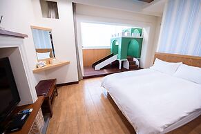 Theday Inn