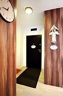 Golden Sun Apartments- Polanki