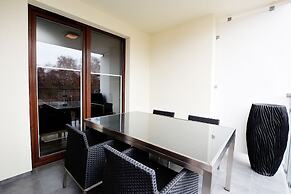 Golden Sun Apartments- Polanki