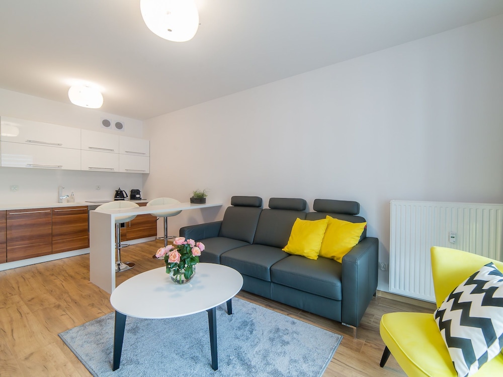 Golden Sun Apartments  - Solny