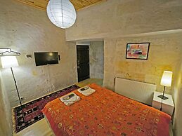 Karadut Cave Hotel