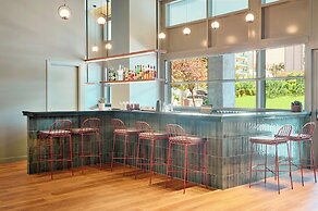 Zeus Essence Wyndham Athens Residence