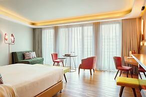 Zeus Essence Wyndham Athens Residence