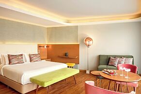 Zeus Essence Wyndham Athens Residence