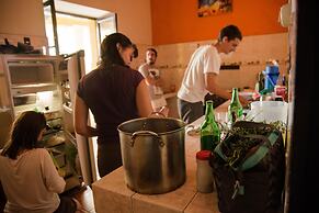 Colors House Hostel