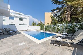 Green Bay Villa No13