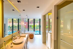 Azaya Beach Resort