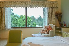 Swiss Valley Hip Resort
