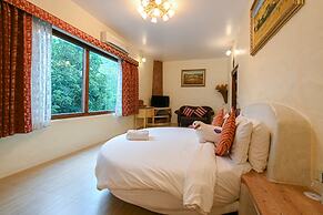 Swiss Valley Hip Resort