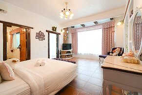 Swiss Valley Hip Resort