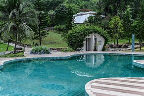 Swiss Valley Hip Resort