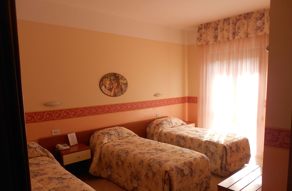 Hotel De La Ville