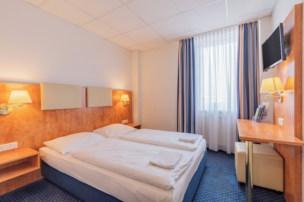 Euro - Hotel