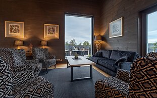 Wilderness Hotel Inari & Igloos