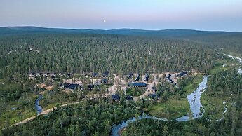 Wilderness Hotel Muotka & Igloos