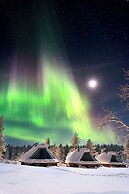 Wilderness Hotel Muotka & Igloos