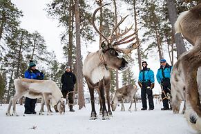 Wilderness Hotel Nellim & Igloos
