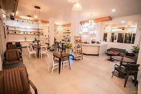 Hadrah Hotel