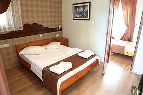 Arkadas Otel