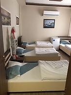 Ahranis Hotel