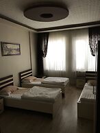 Ahranis Hotel