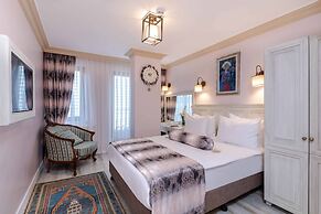 Agora Guesthouse & Hostel