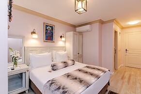 Agora Guesthouse & Hostel
