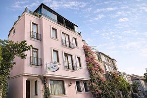 Agora Guesthouse & Hostel