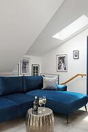 Coco Chanel Boutique Apartment by goodnite cz