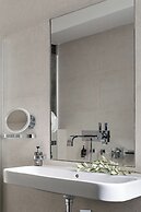 Coco Chanel Boutique Apartment by goodnite cz