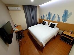 Qlio Hotel