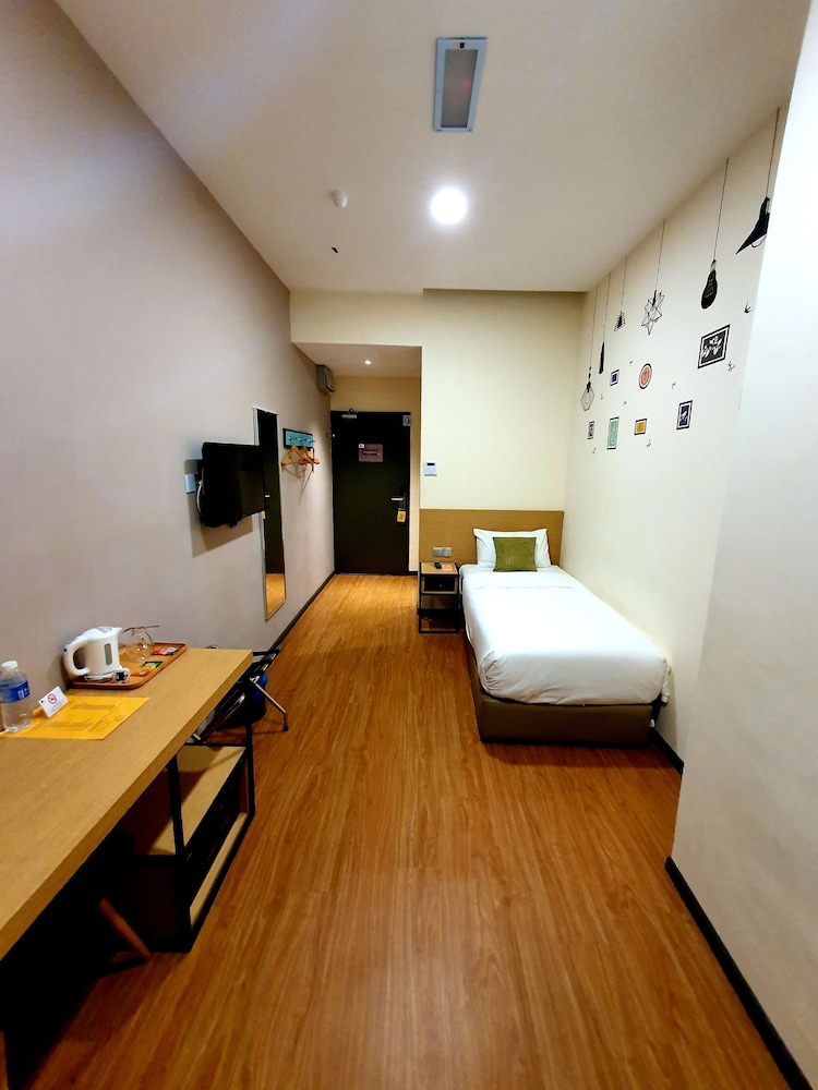 Qlio Hotel