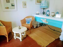 Zhimbad B&B by the sea