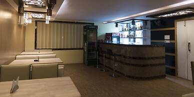 Rajhans Hotel and Resort