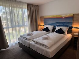 Highway Hotel