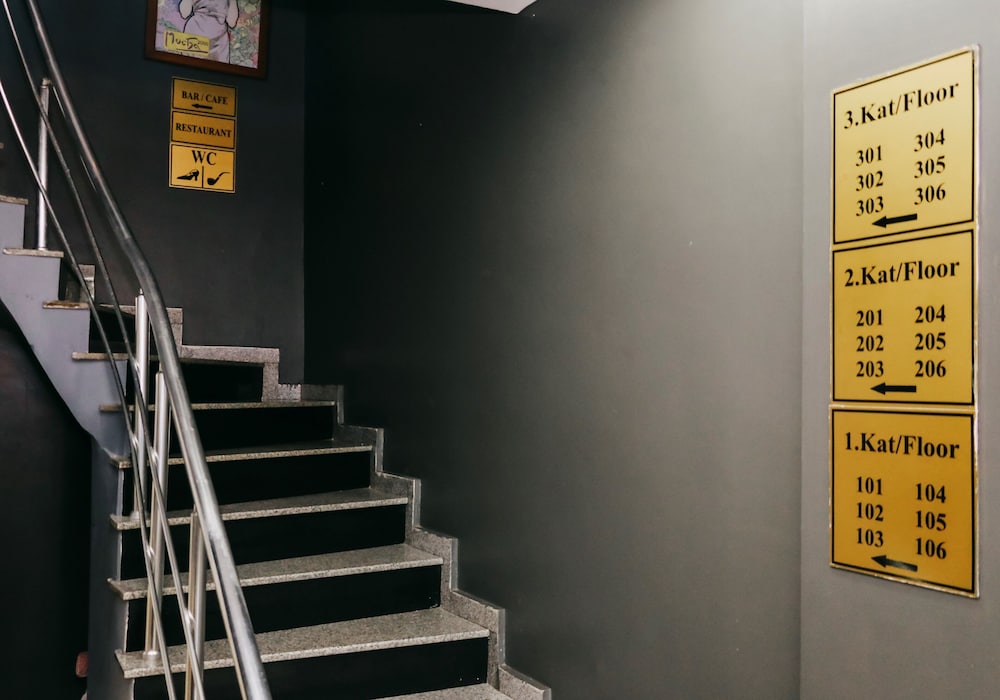 Ece Hotel