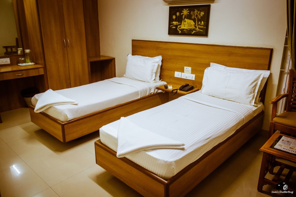 Hotel SPR Inn