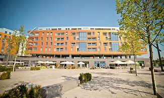 Grand Apartments - Modern Old Town