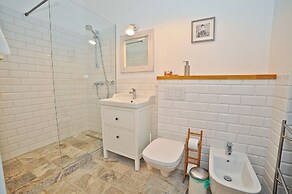Grand Apartments - Modern Old Town