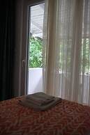 Ceneviz Hotel