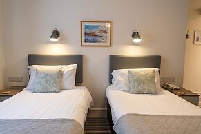 The Kingswood Hotel