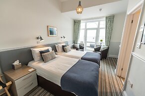 The Kingswood Hotel