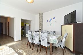 Apartment Vili 351
