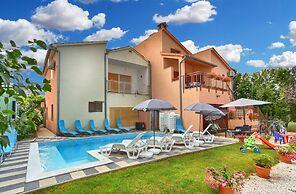 Apartment Vili 351