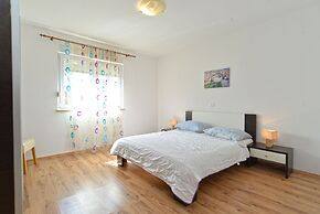 Apartment Vili 351
