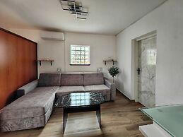 Apartment Vili 351